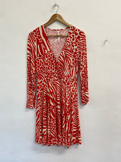 Fabulous Karen Millen Dress UK12 Red beige animal print BM051