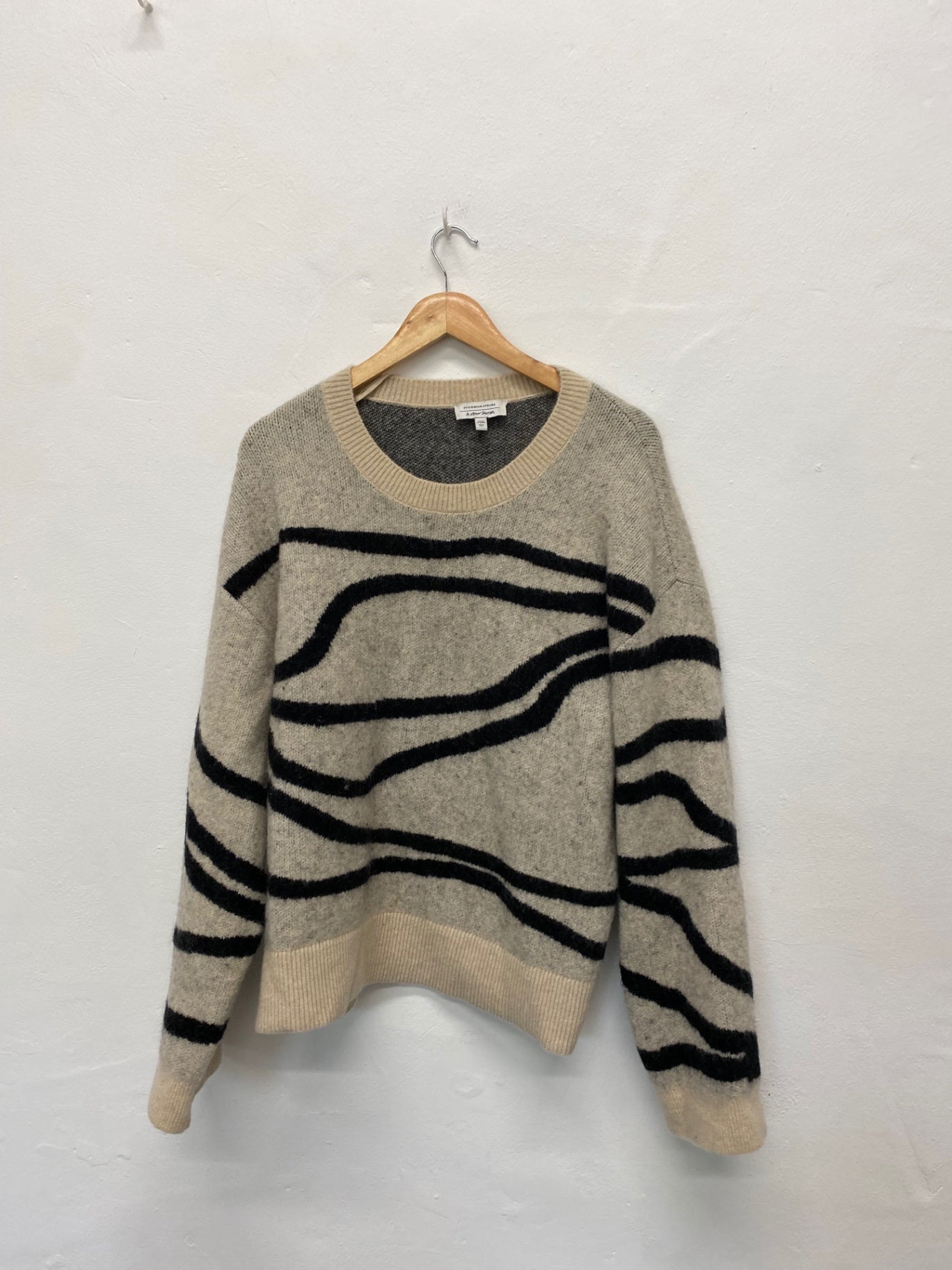 Fabulous & Other Stories Sweater UK XS Beige & Black Swirl Jacquard crewneck LW002
