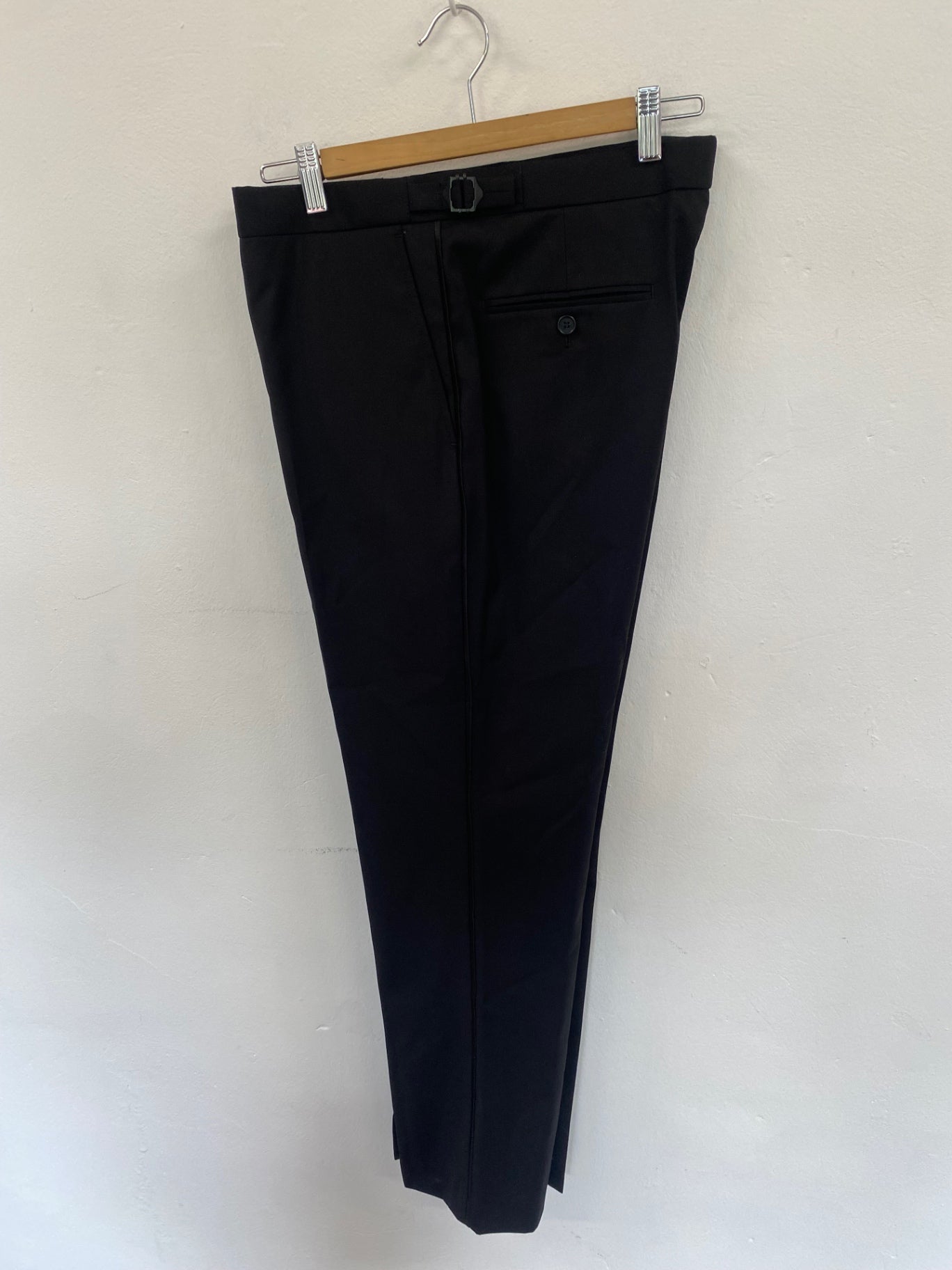 Amazing Moss Bros Dinner suit 40R Black