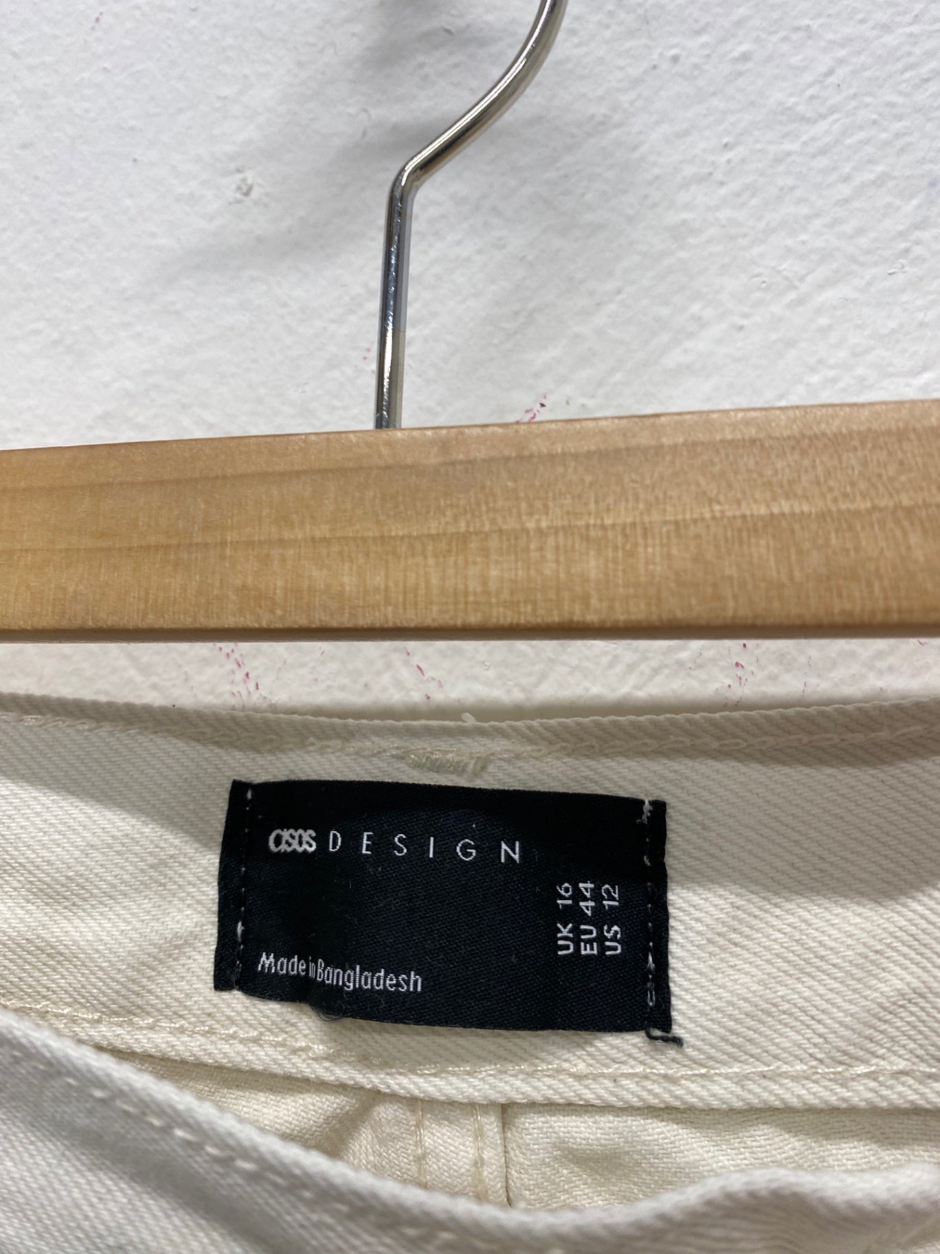 Amazing Asos Design long  Shorts Uk16 Cream/Off-white HT149