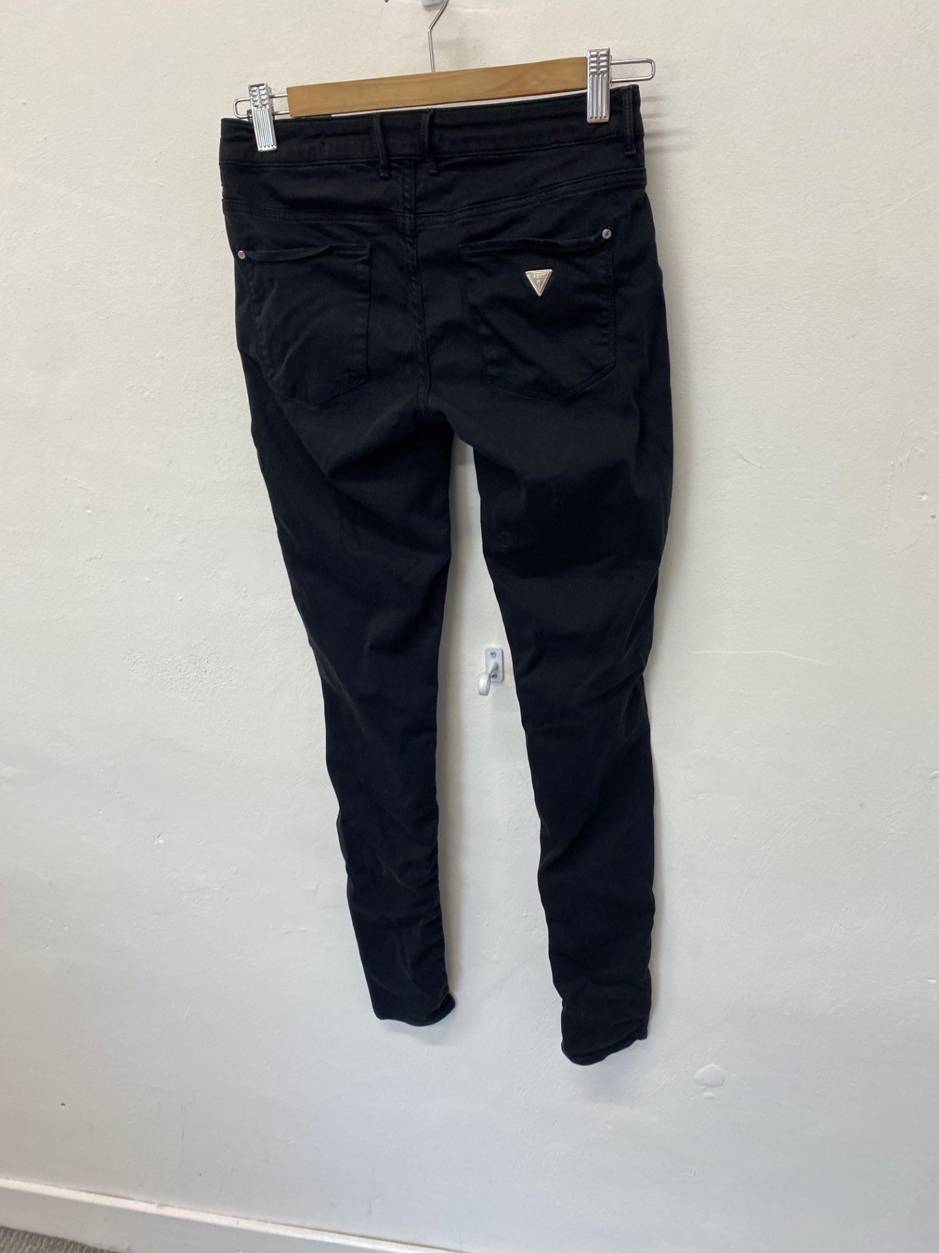 Amazing GUESS Ultra Skinny Low Jeggings W27” Uk8  Black SL002