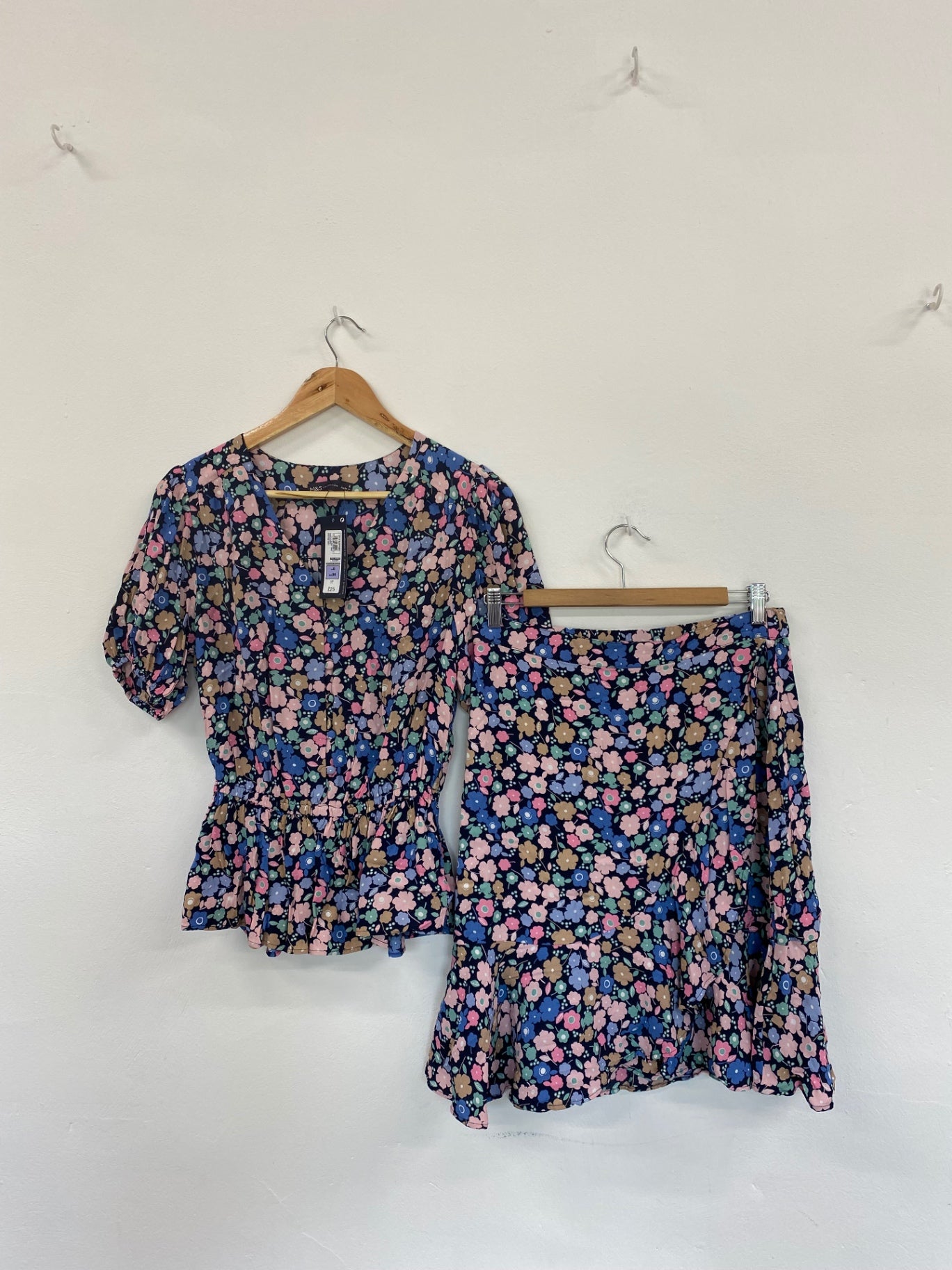 Marks & Spencers Ditsy Floral Co-ord UK8-10 AF003