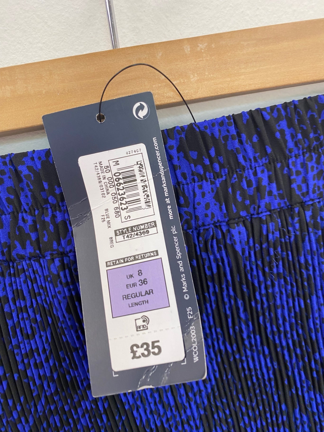 Amazing M&S Collection pleated midi Skirt Uk8 Blue & Black  HT149