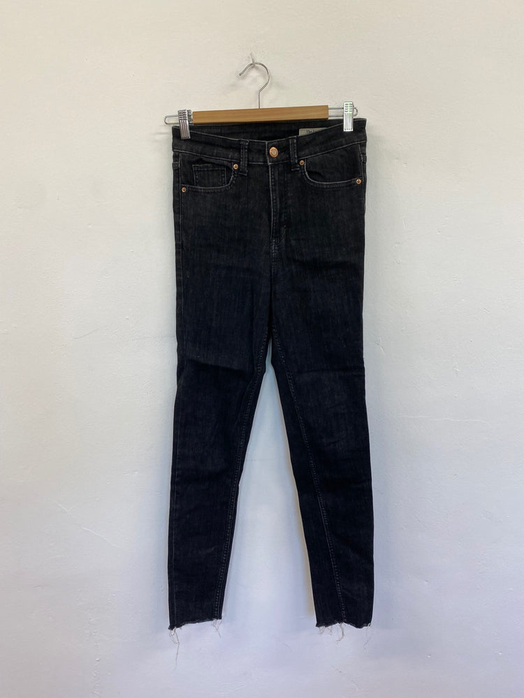 Amazing Marks & Spencer The Ivy  Jeans Uk8 Black distressed raw edge HT149