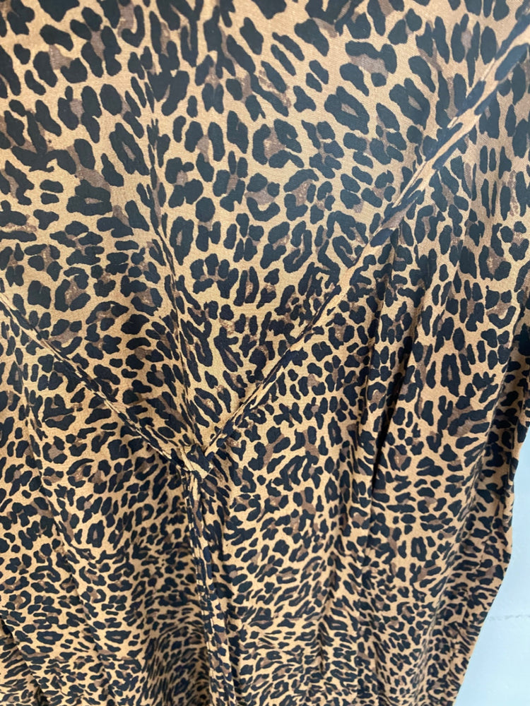 Fabulous M&S Tea Dress leopard print UK8 lightweight Midaxi HT149