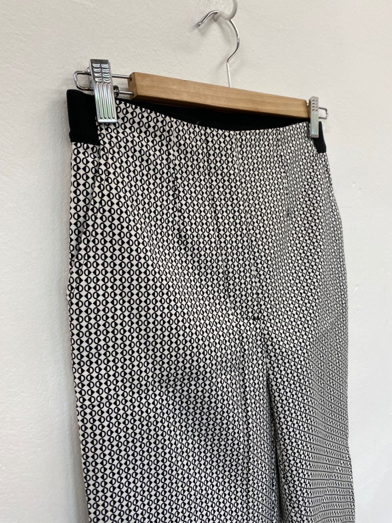 Amazing Marks and Spencer peg Trousers UK8 Black & White Monochrome HT149