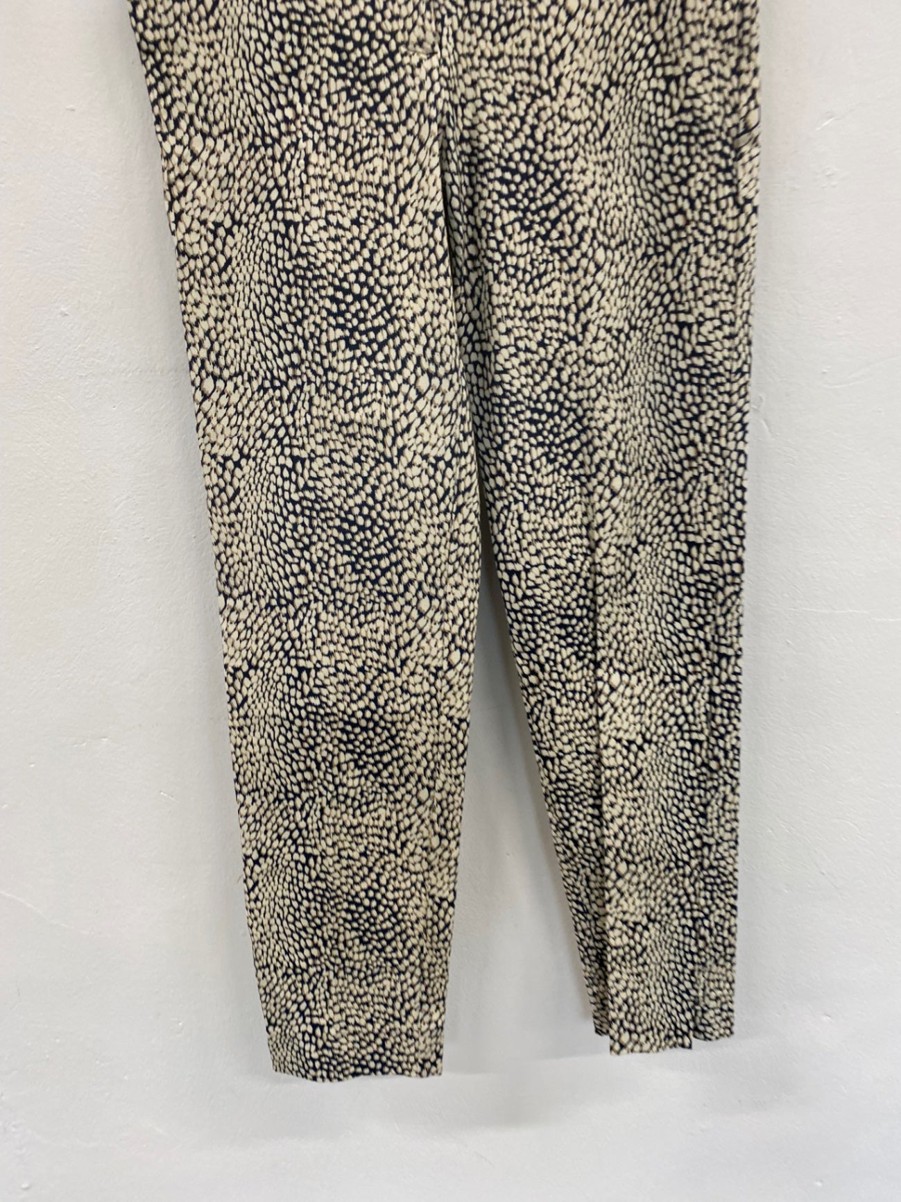 Fabulous Marks & Spencers The Mia Trousers UK8 Beige & Navy Peg HT149