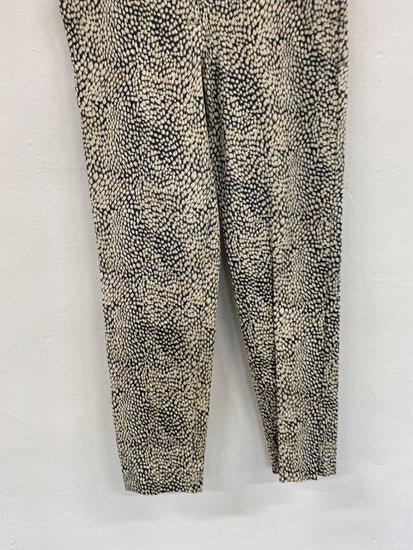 Fabulous Marks & Spencers The Mia Trousers UK8 Beige & Navy Peg HT149