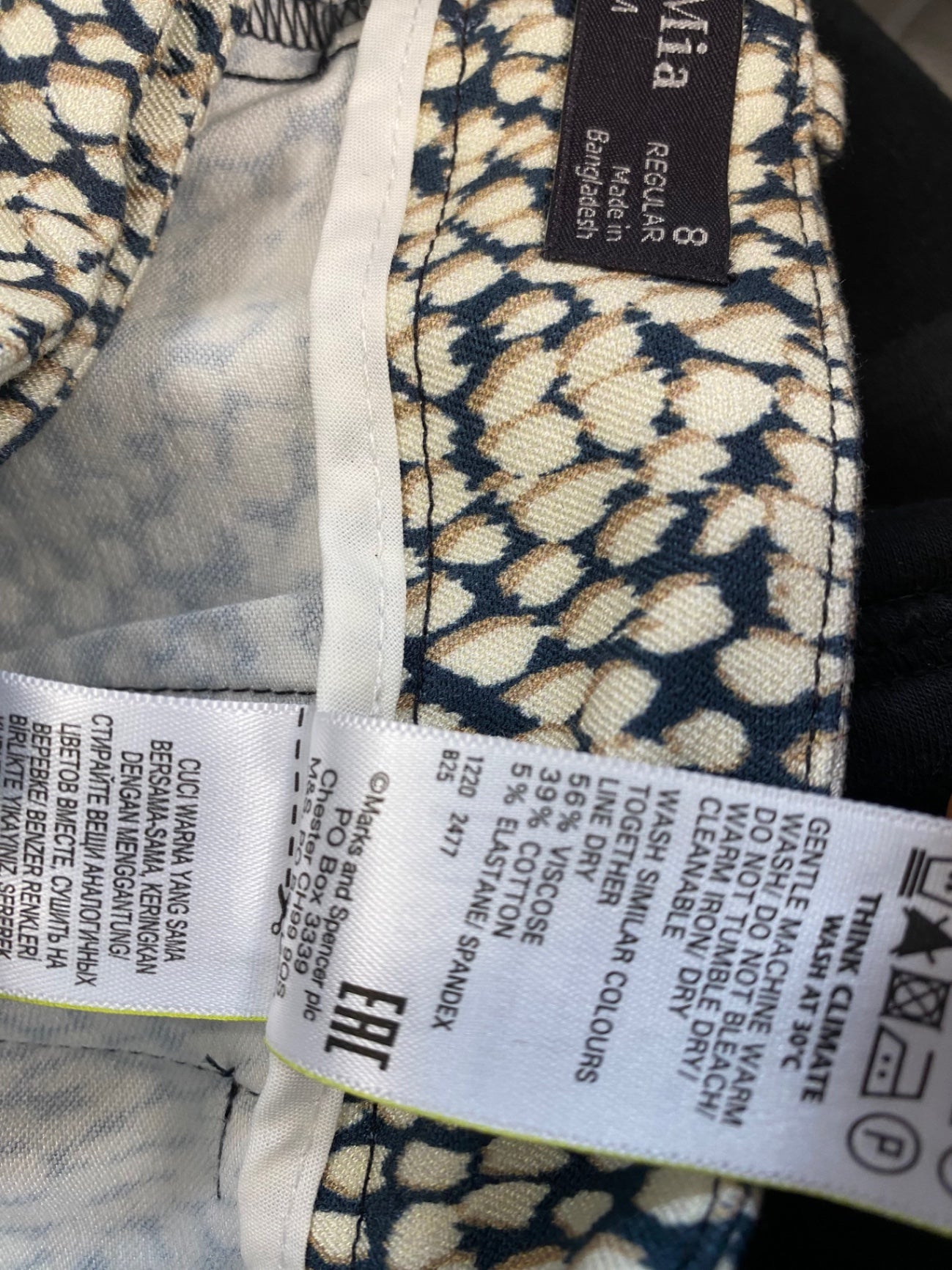 Fabulous Marks & Spencers The Mia Trousers UK8 Beige & Navy Peg HT149