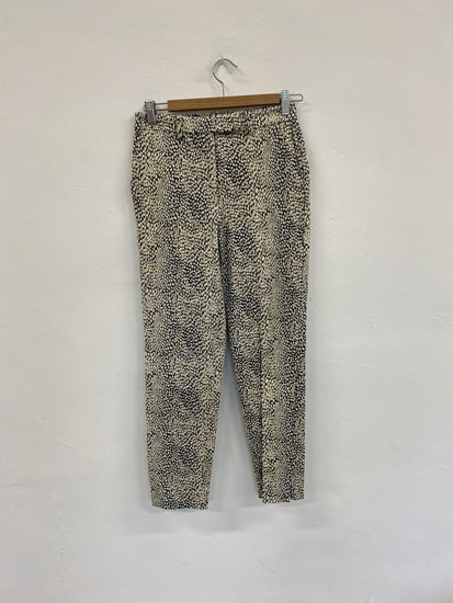 Fabulous Marks & Spencers The Mia Trousers UK8 Beige & Navy Peg HT149