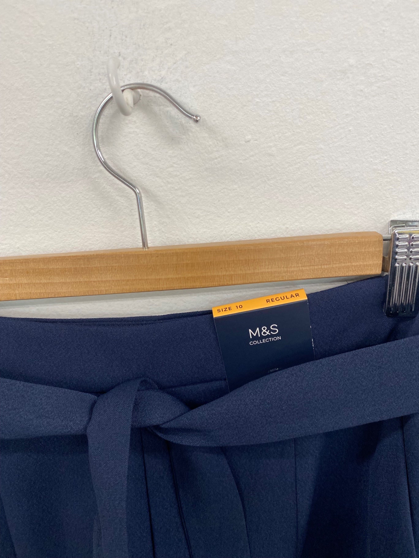 Fabulous M&S Tailored High Rise Tapered trousers UK10 Navy Belted HT149