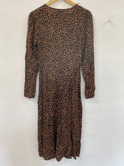 Fabulous M&S Tea Dress leopard print UK8 lightweight Midaxi HT149