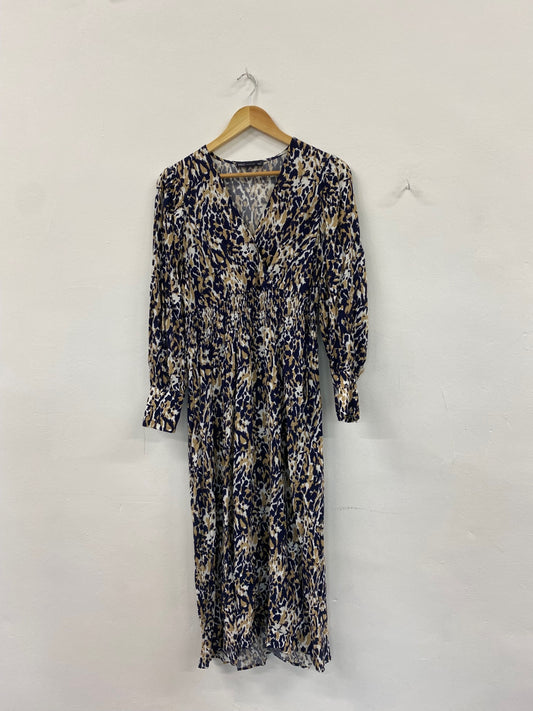 Amazing M&S animal print midi tea Dress UK6 Navy Beige amazing cuffs HT149