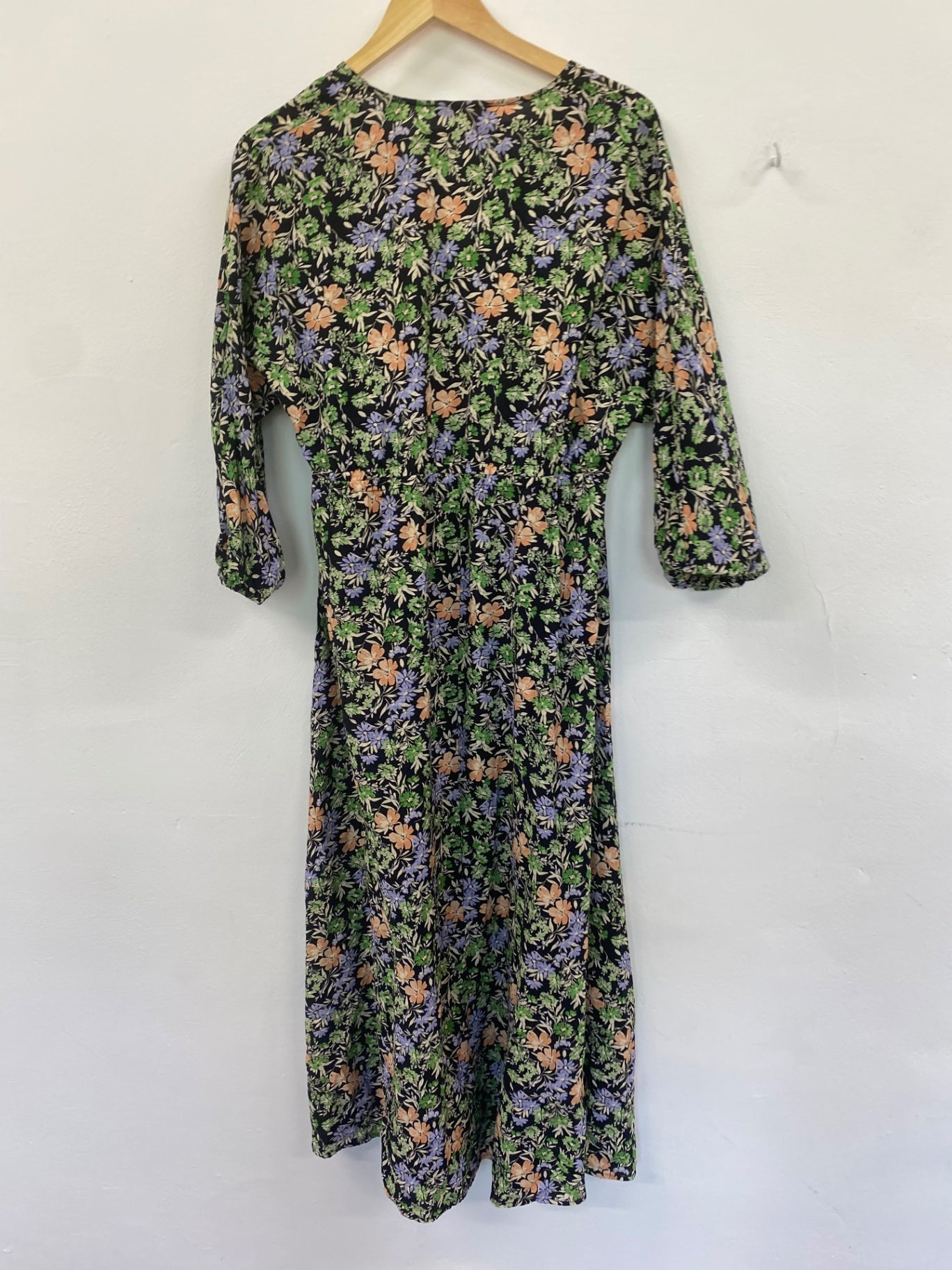 Fabulous Mango botanical floral tea Dress UK L Green HT149