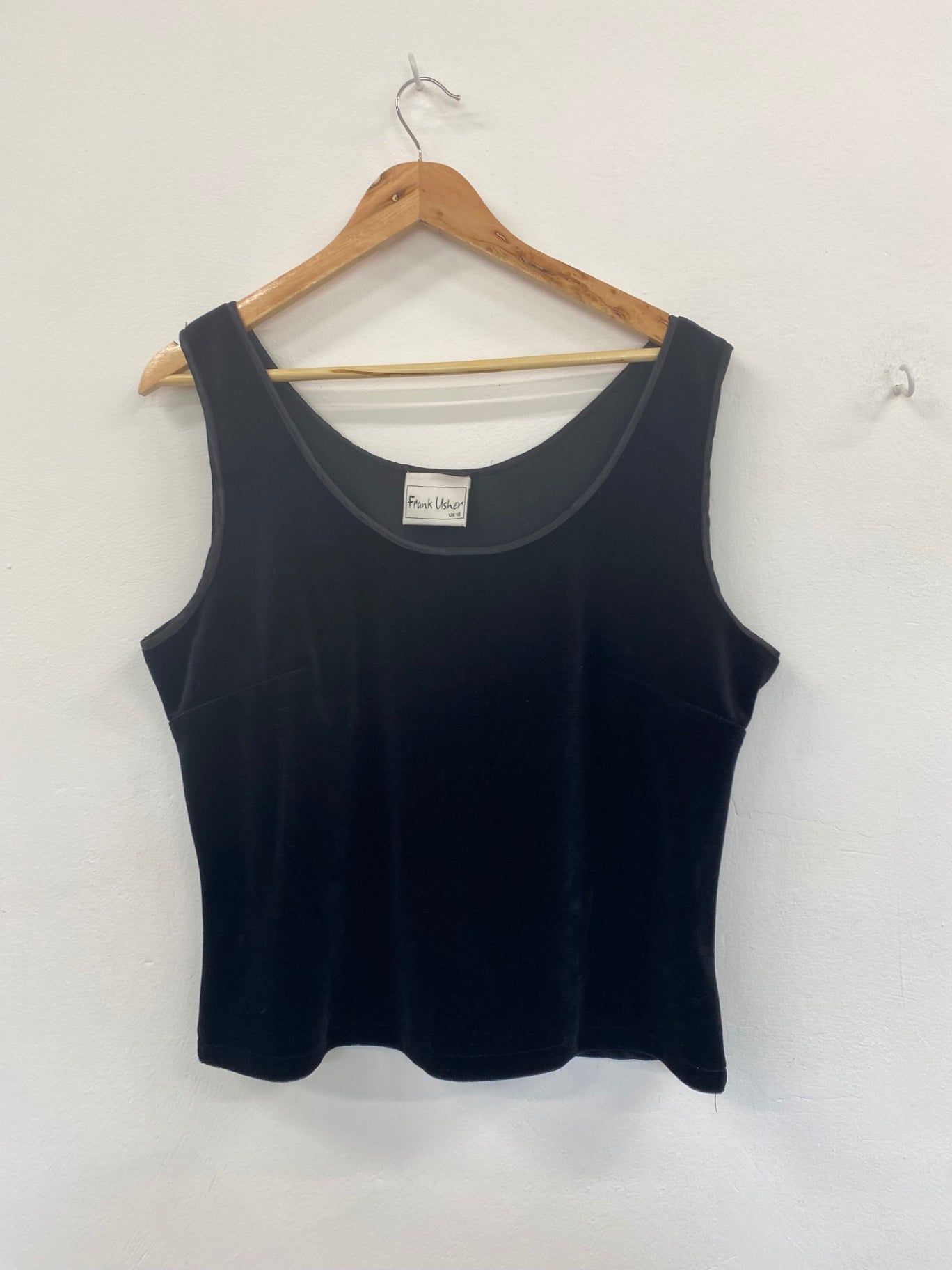 Gorgeous Frank Usher Velvet Tank Top UK18 Black classic stretch MW003