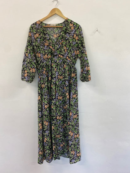 Fabulous Mango botanical floral tea Dress UK L Green HT149