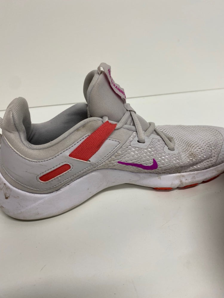 Fabulous Nike Legend essential training Sneakers Uk5.5 Vast Grey JM182