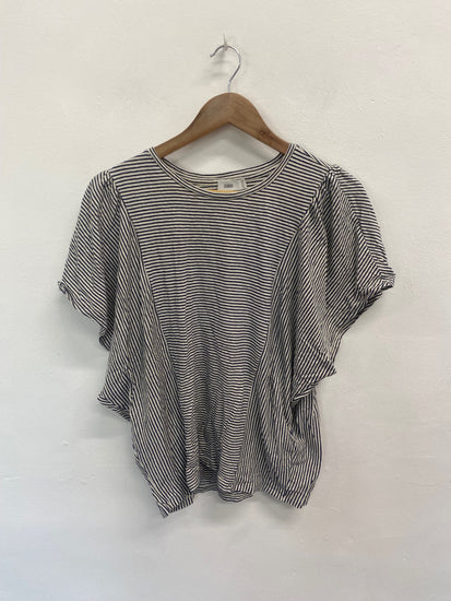 Fabulous Closed Top UK L White navy lightweight summer CM007