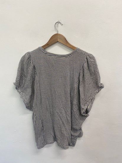 Fabulous Closed Top UK L White navy lightweight summer CM007