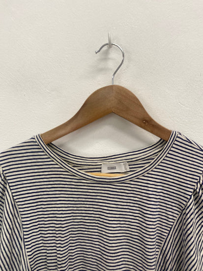 Fabulous Closed Top UK L White navy lightweight summer CM007