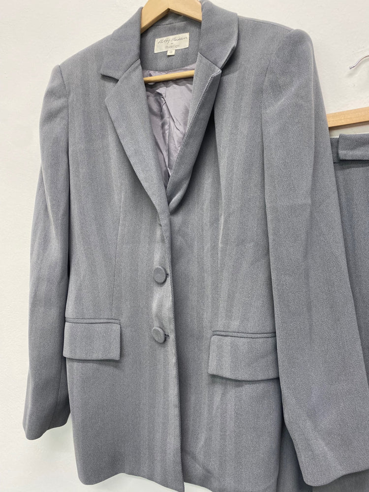 Fabulous Patsy Seddon Phase Eight vintage Y2K Suit UK10 Jacket uk12 trousers Grey BT001