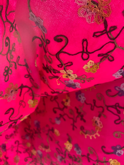 Fabulous Boho Chic Unbranded Pink Floral Embroidered Scarf One Size DC433