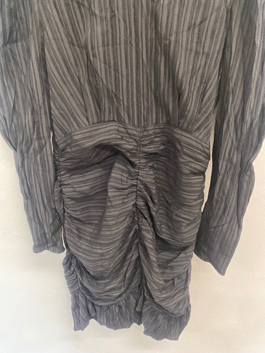 Fabulous River Island Dress UK 12 Black ruched midi open back SC007