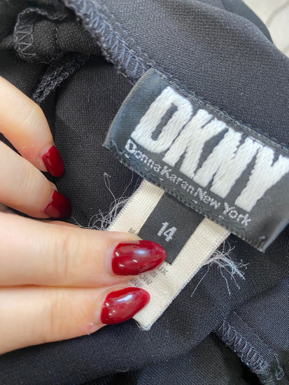 Fabulous DKNY Midi Skirt Uk14 Black split hem y2k DC433