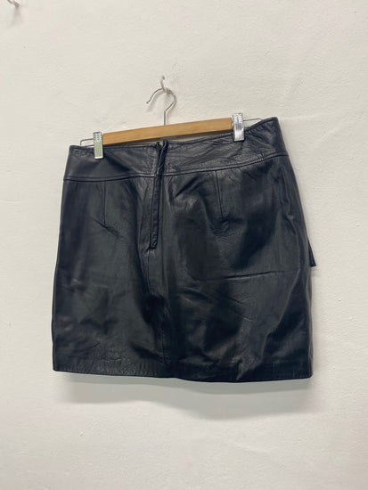 Fabulous BikBok leather Y2K Vintage mini Skirt UkL Black Pockets CD434