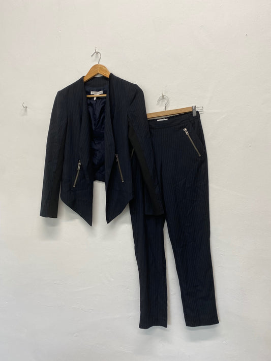 Fabulous BCBG Generation pinstripe classic Suit Set UK XS Navy NM001