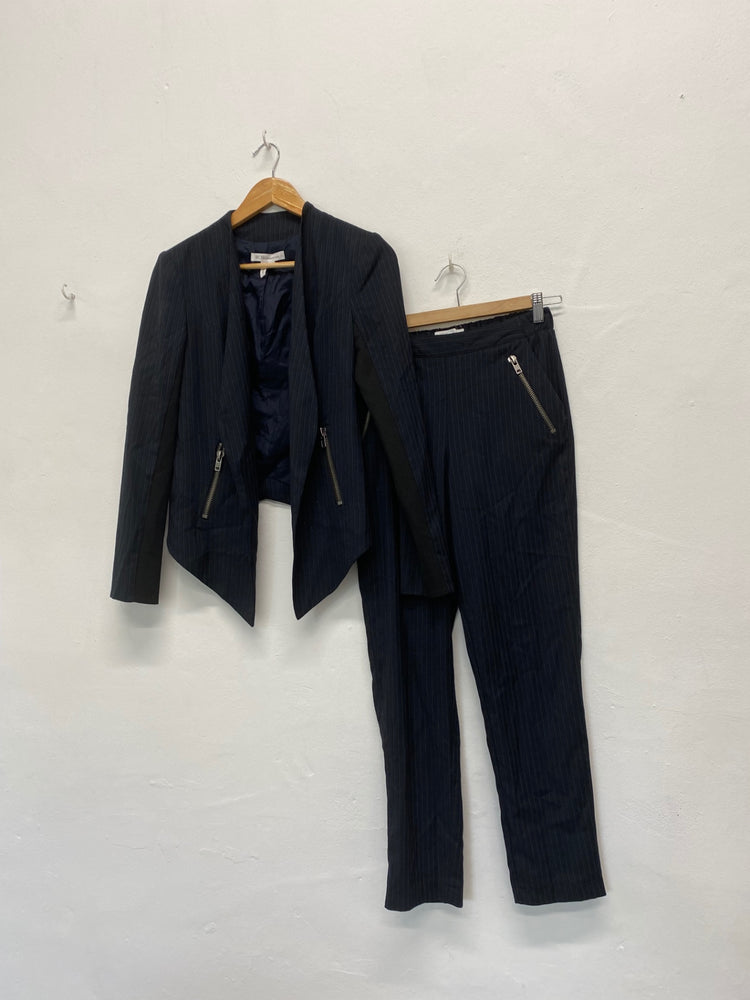 Fabulous BCBG Generation pinstripe classic Suit Set UK XS Navy NM001