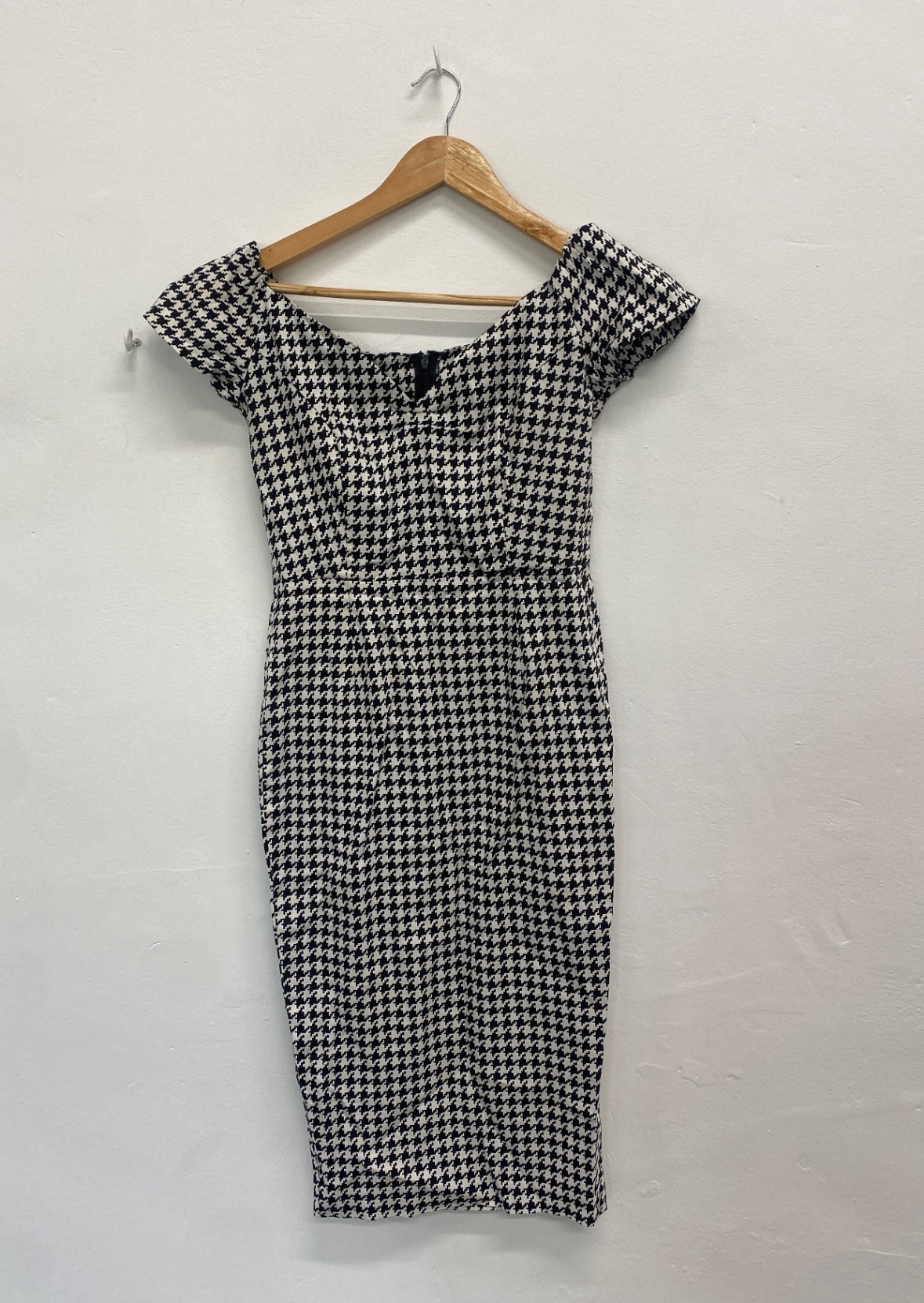 Fabulous British retro Dress UK10 Black and white houndstooth NM001