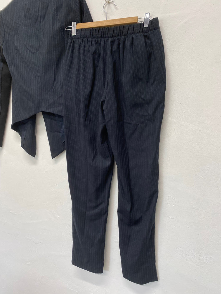 Fabulous BCBG Generation pinstripe classic Suit Set UK XS Navy NM001