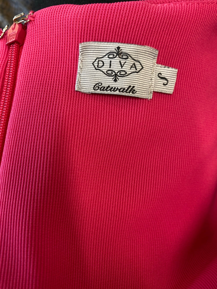 Fabulous Diva Dress Uk8 Pink fitted Forma or Party SN005