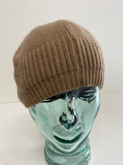 Fabulous Belinda Robertson beanie Hat One size Caramel KB001