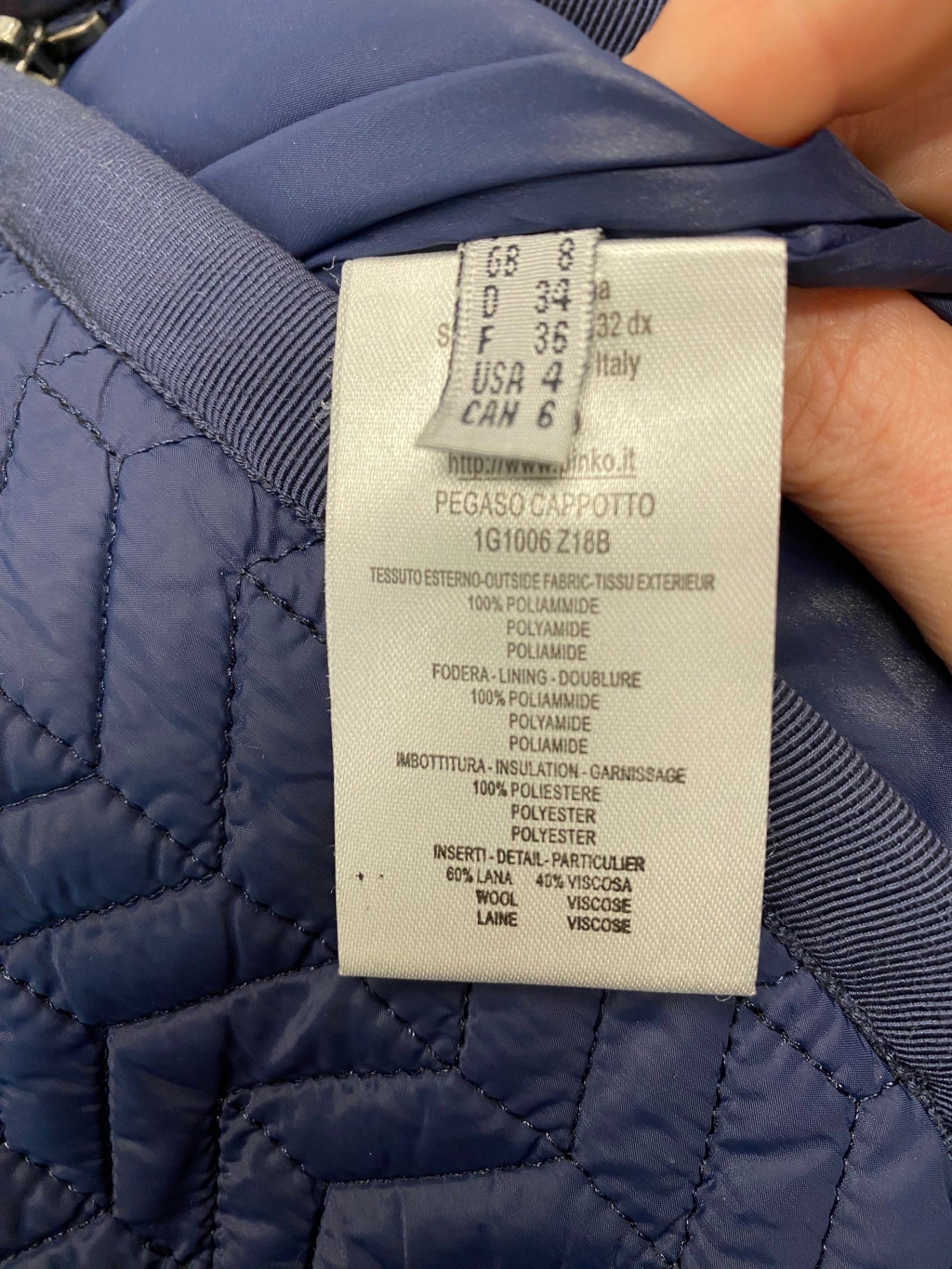 Fabulous PINKO navy blue mid length Quilted coat Uk8 cosy KB001