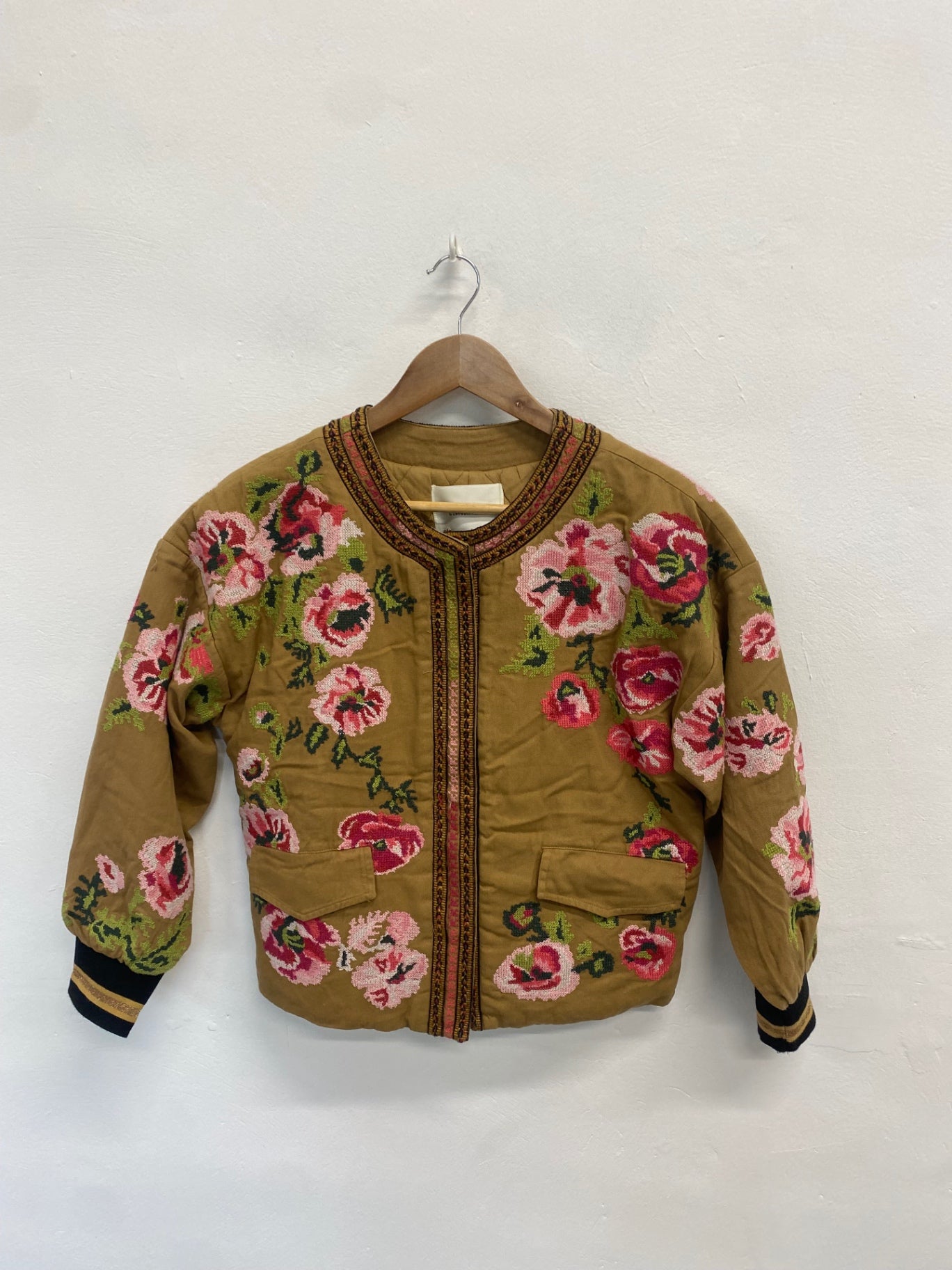Fabulous Anthropologie needle point Bomber Jacket UK XS Multicolour embroidered KB001