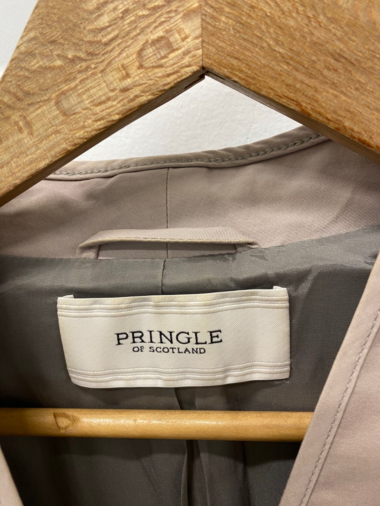 Fabulous PRINGLE Scotland smart midi coat  UK10 Beige & Grey KB001