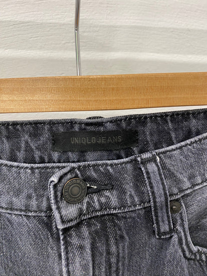 Fabulous Uniqlo straight high rise  Jeans W28” L27” grey wash KB001