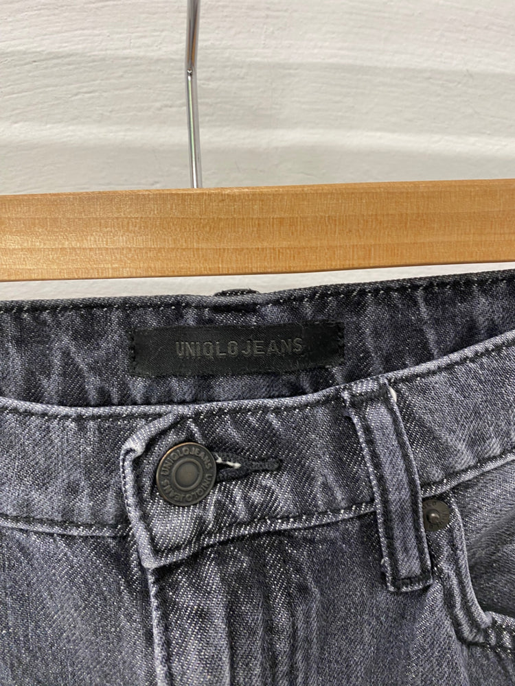 Fabulous Uniqlo straight high rise  Jeans W28” L27” grey wash KB001
