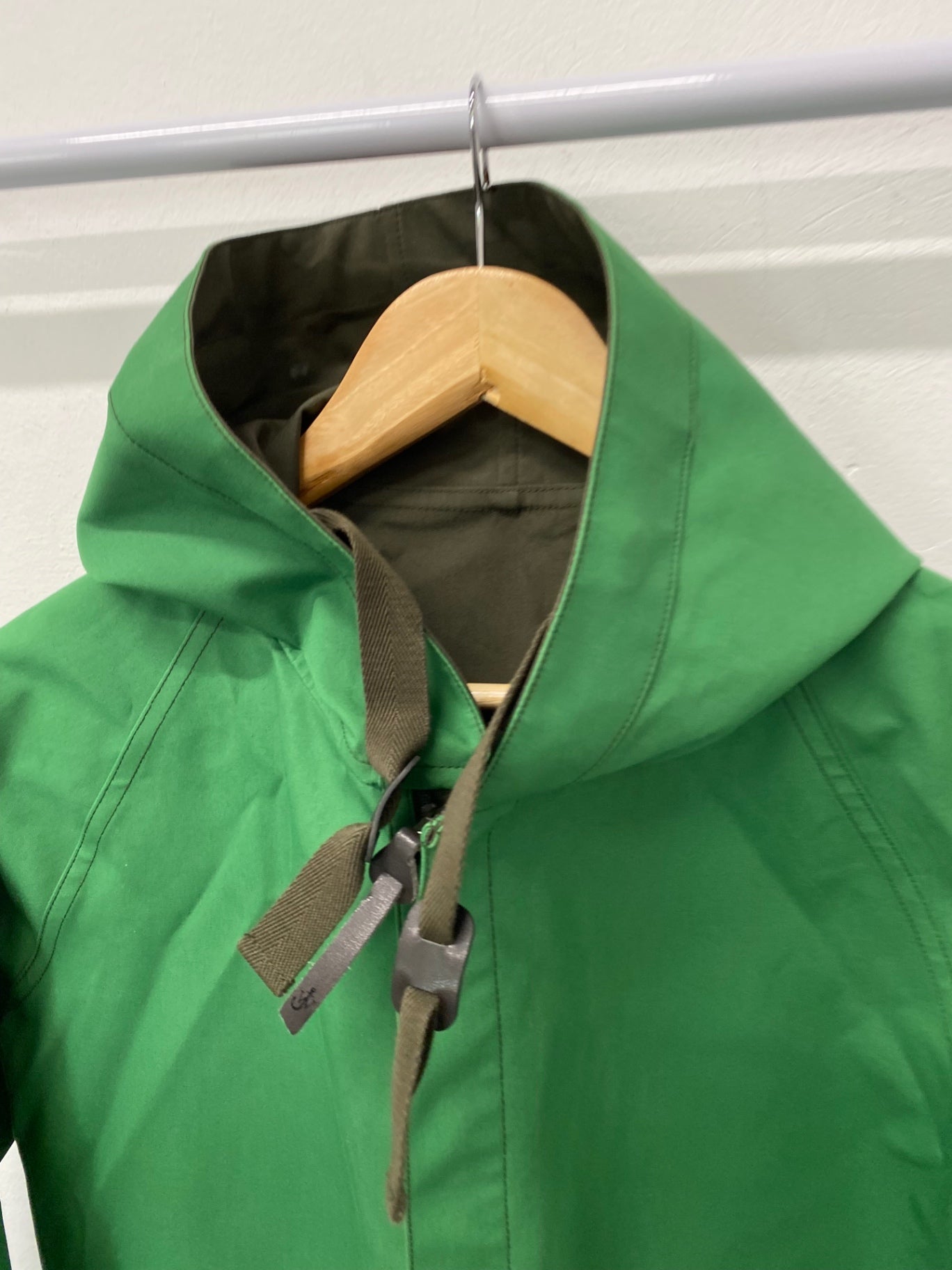 Fabulous Uniqlo x JW Anderson reversible Mens Raincoat UK M Green & khaki KB001