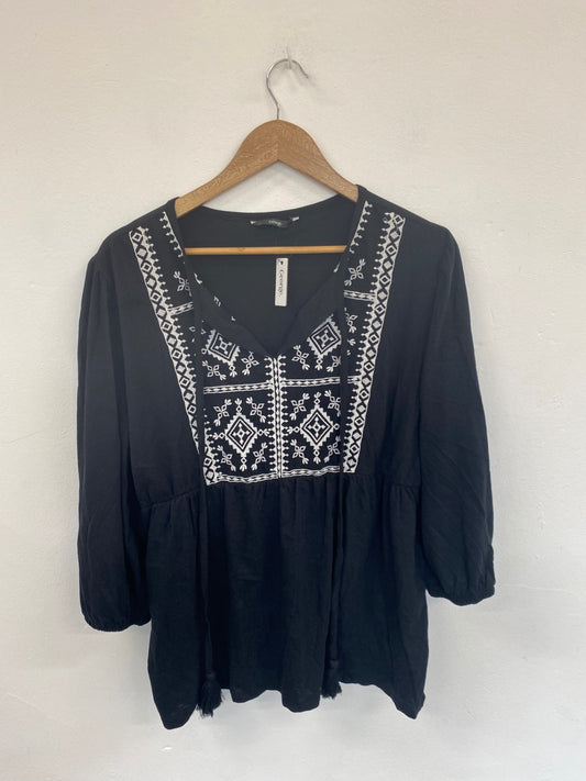 Fabulous George Black & White Boho Embroidered Blouse UK20 LK006