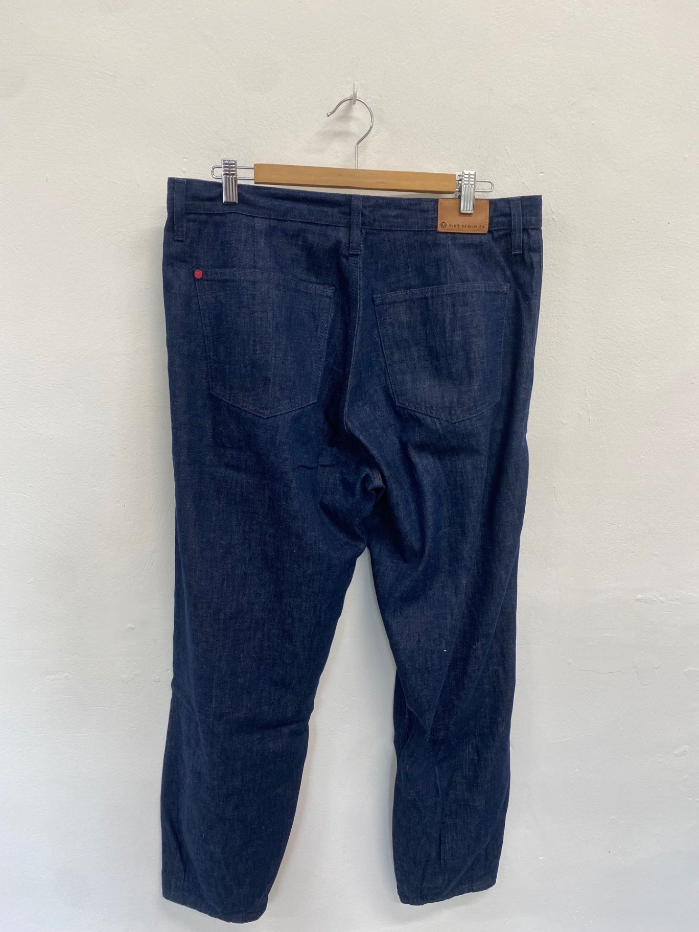 Fabulous Hiut denim co barrel Jeans Daisy W36 L 29 Dark blue daisy BS001