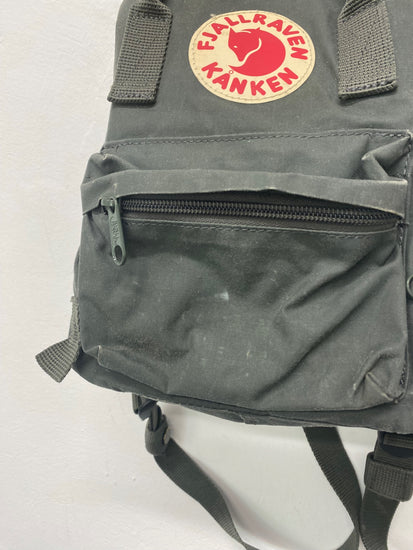 Fabulous Fjällräven Kånken mini Backpack Mini Dark gray Khaki BS001