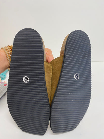 Fabulous Angulus suede flat Sandals UK5 khaki Green Stunning BS001