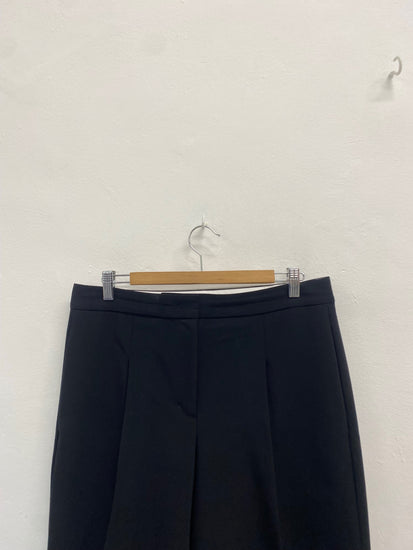 Fabulous DKNY Cropped tailored trousers UK10 Black BS001