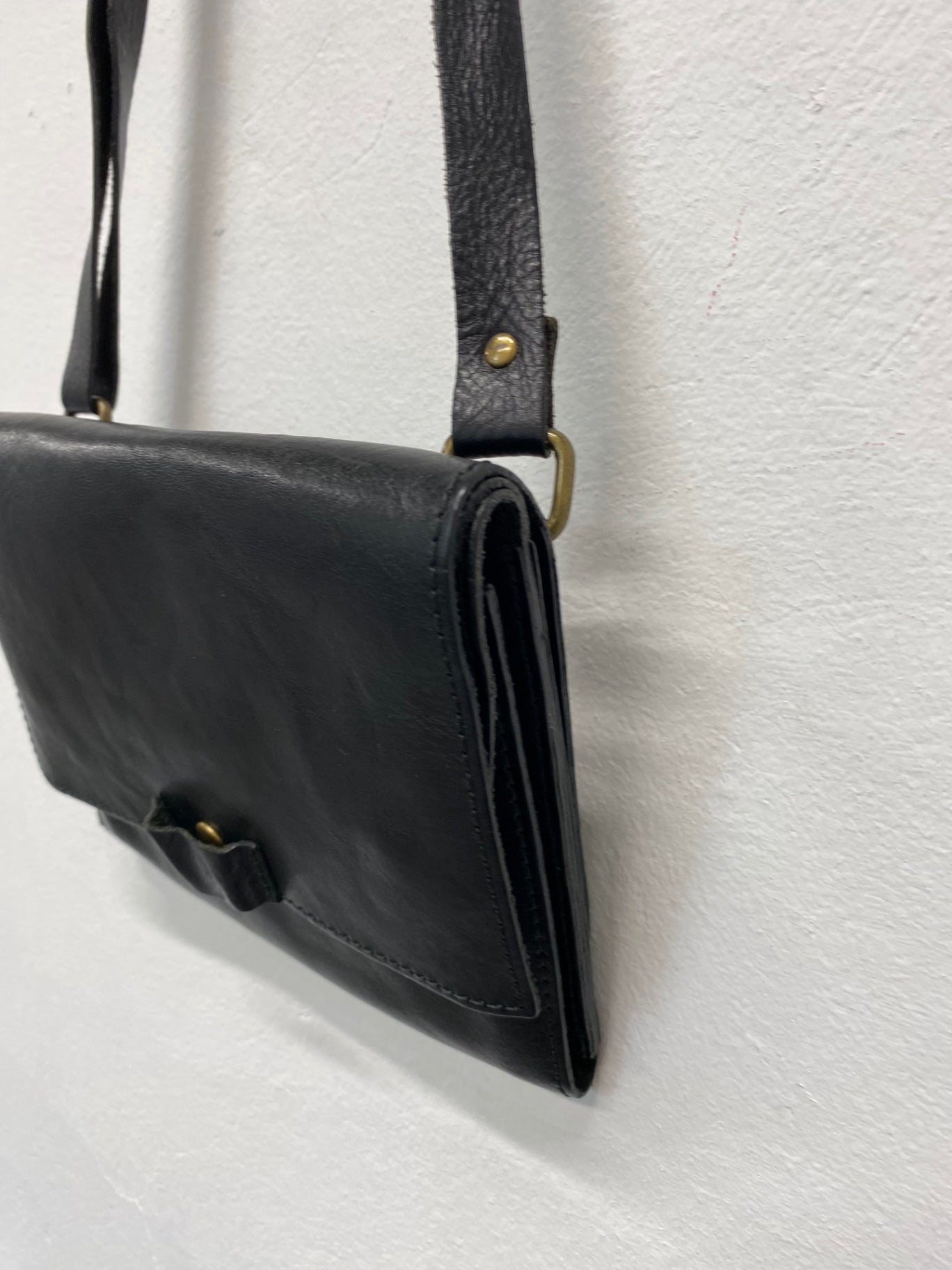 Fabulous T-Nobile Shoulder Utility Bag One size Black BS001