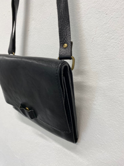 Fabulous T-Nobile Shoulder Utility Bag One size Black BS001