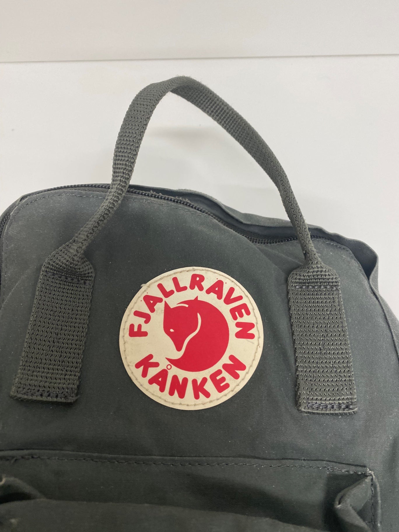 Fabulous Fjällräven Kånken mini Backpack Mini Dark gray Khaki BS001