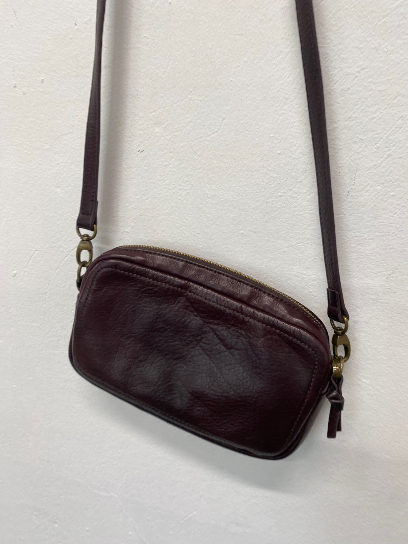 Fabulous Y2K Vintage UGG Bag Mini Burgundy BS001